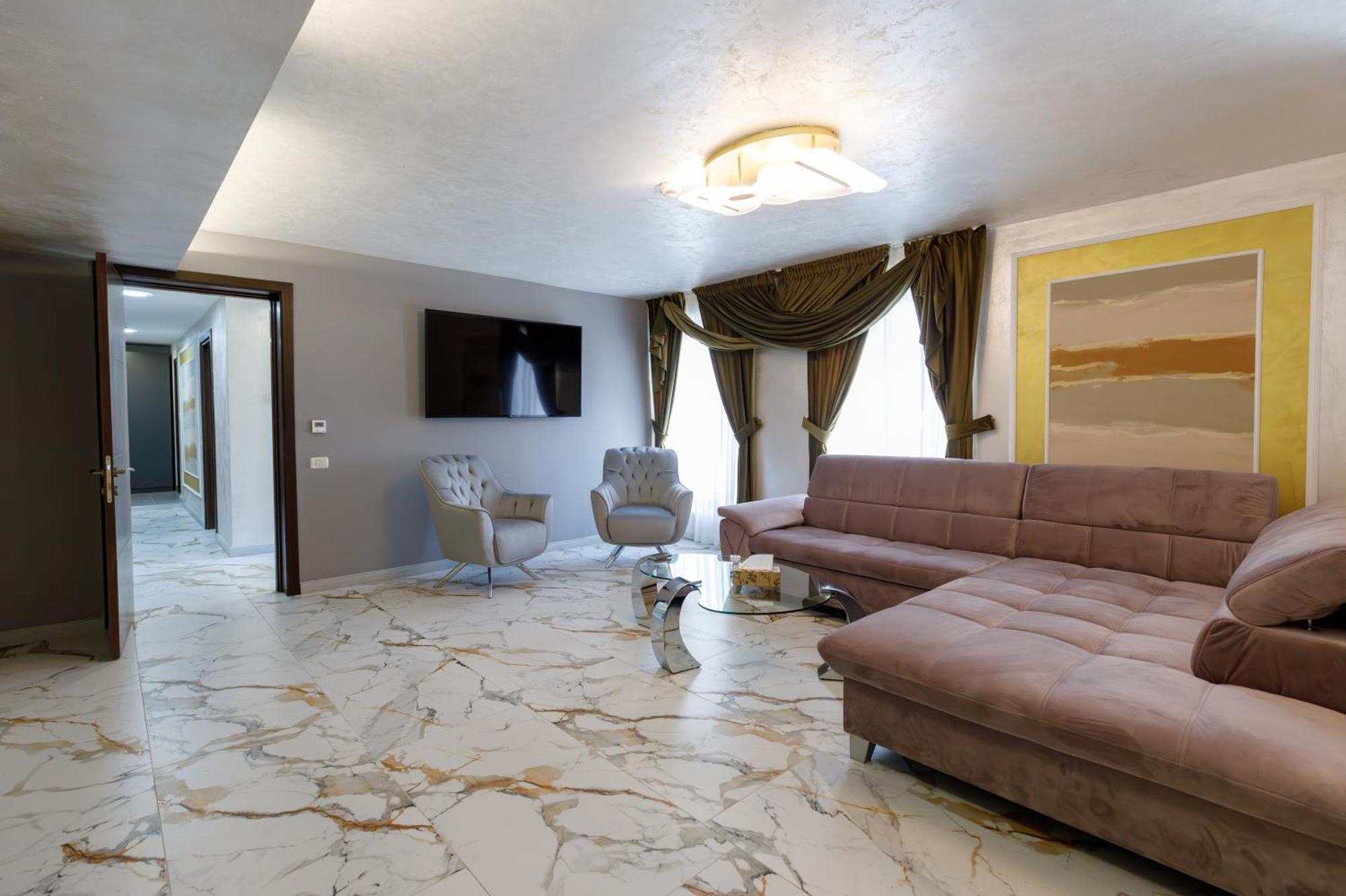 River Place Pitesti Ngoại thất bức ảnh