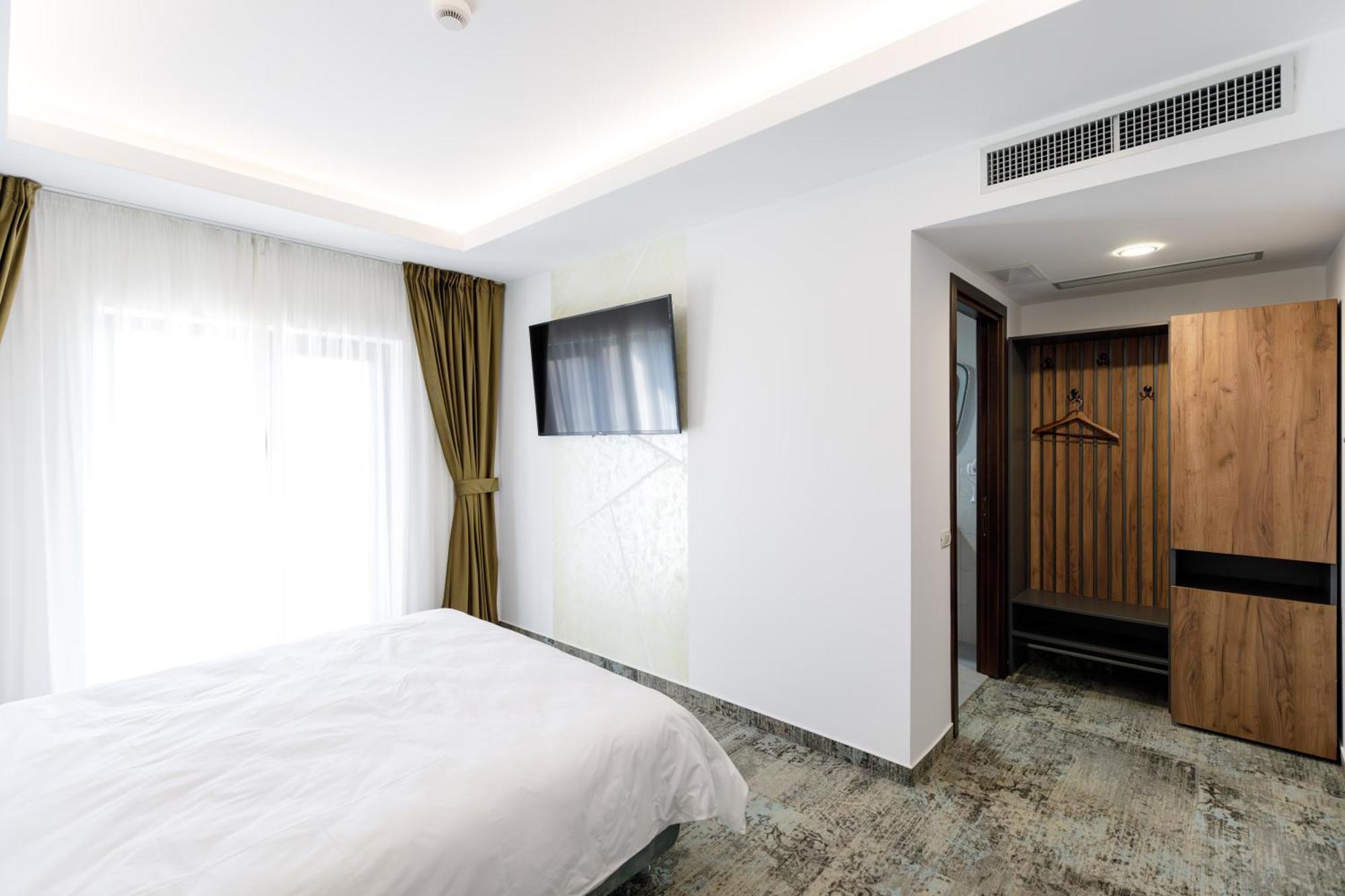 River Place Pitesti Ngoại thất bức ảnh