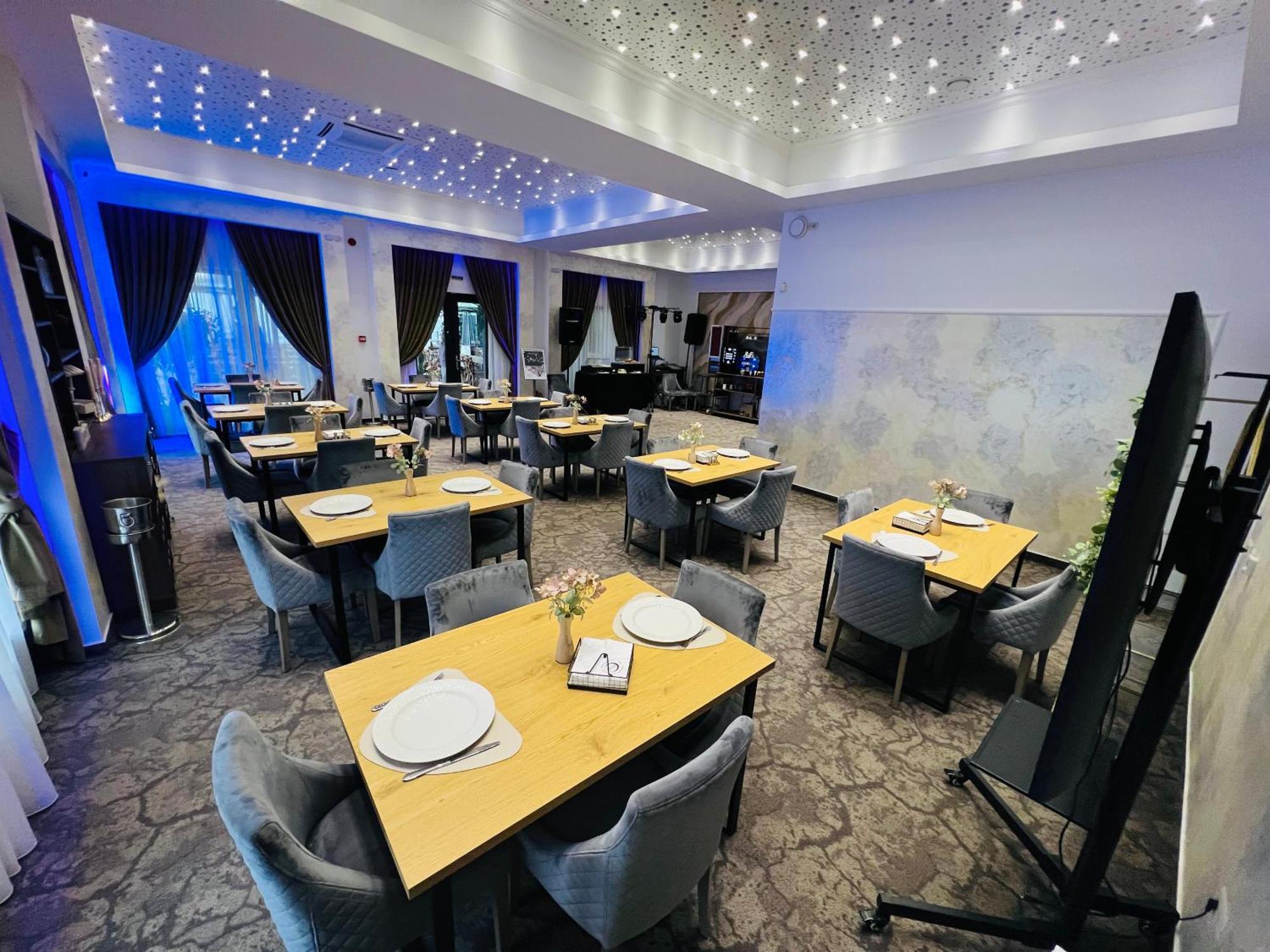 River Place Pitesti Ngoại thất bức ảnh